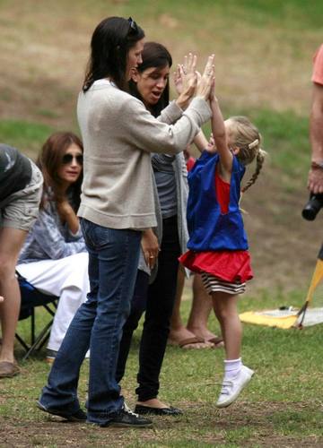  Jen took tolet, violet and Seraphina to play soccer!