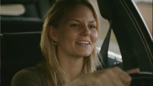  Jennifer Morrison in Episode 1x04 'Paranoia' of TV Series 'Chase'