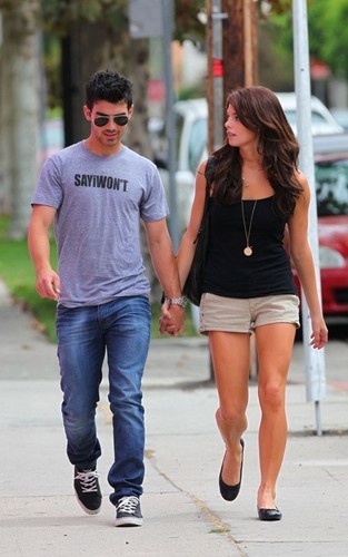 Joe And Ashley Out In LA