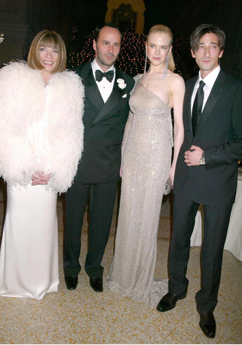  Nicole with Tom Ford, Anna Wintour and Adrian Brody