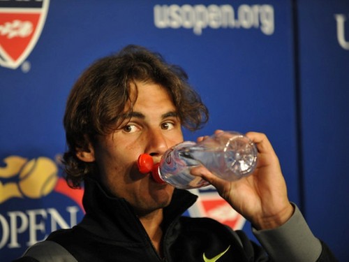  Rafa Nadal and water in the mouth