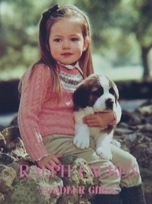  Renesmee with her new puppy that Jacob had brought her