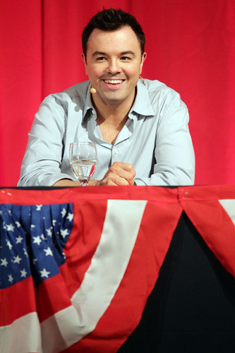  Seth MacFarlane on the 2010 'American Dad' ti vi Critics Association Press Tour Panel
