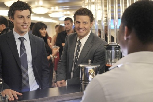  Bones - Episode 6.06 - The Shallow in the Deep - Promotional تصاویر