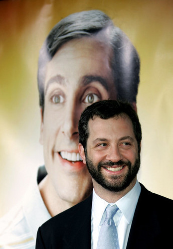  Judd Apatow @ The 40 taon Old Virgin Premiere - 2005