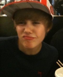 Justin Sex Muffin Bieber :))