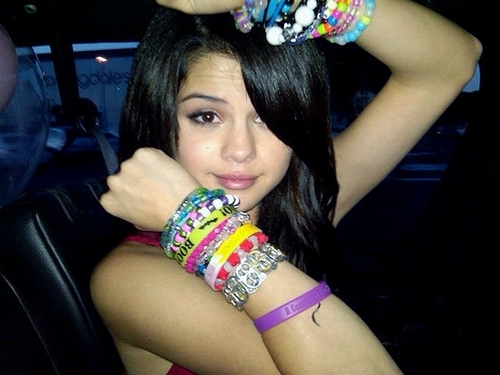  Selena :))