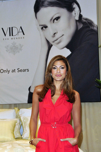  Eva Mendes Launches Her Line of Bedding in Toronto