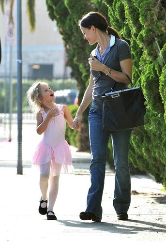  Jennifer Garner & violeta Affleck: Tutu Cute!