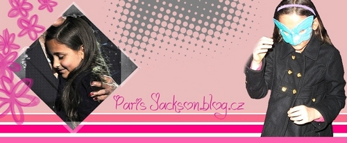  Paris Jackson's I Princess roze