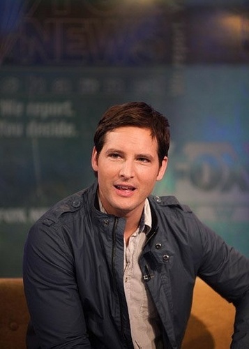  Peter Facinelli at the show 'FOX & Friends'