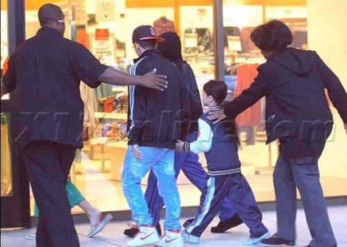  Prince omar,blanket and paris just walking through the door going to the mall