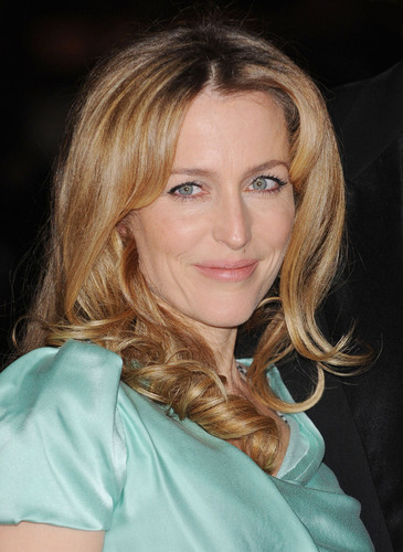  gillian anderson : never let me go