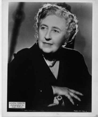  Agatha Christie