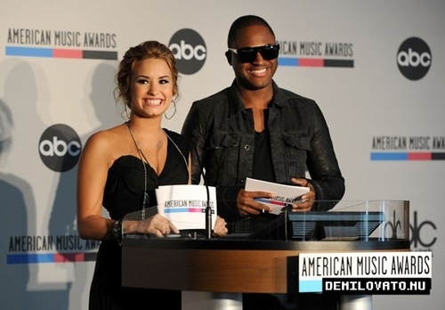  American musique Awards Nominations Press Conference,October 12th,2010.L.A