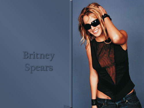  Britney karatasi za kupamba ukuta