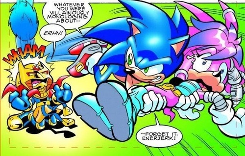  Julie-Su being rescued bởi Sonic
