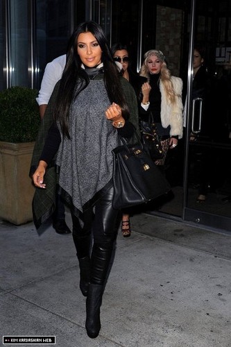  Kim is seen out and about in New York with Kourtney 10/11/10