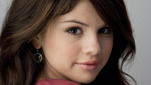  Selena Gomez karatasi za kupamba ukuta
