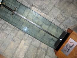  Wallace'S Sword as a monument