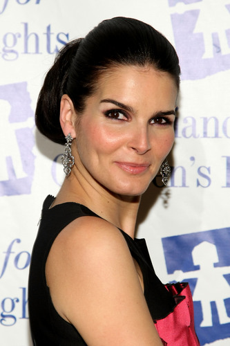  Angie @ Alliance For Children's Rights Annual Awards ディナー Gala