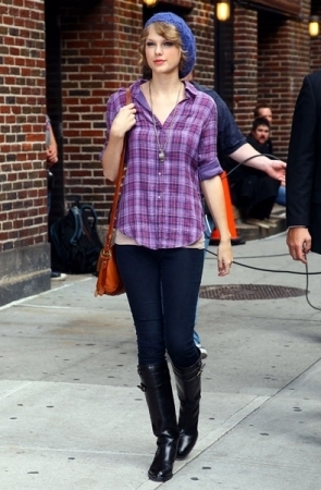  Arriving to "Late toon with David Letterman"
