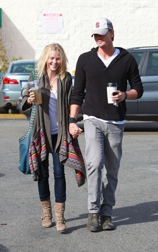  Chad Michael Murray and Kenzie Dalton: Coffee koop Couple