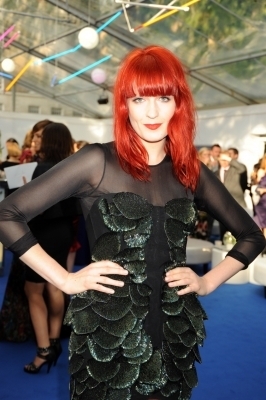  Florence Welch At The 2010 Glamour Awards (06/08/10)