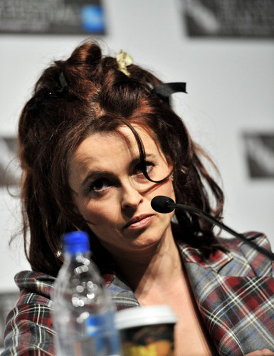  Helena Bonham Carter @ the 2010 BFI लंडन Film Festival