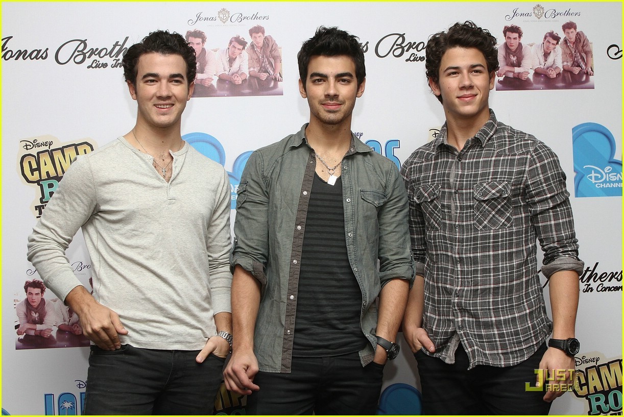 Jonas Brothers - The Jonas Brothers Photo (16505094) - Fanpop