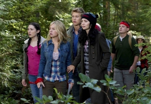  Life Unexpected - Episode 2.07 - Camp Grounded - Promotional picha