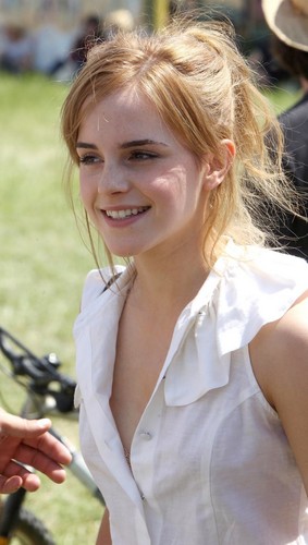  Lovely Emma