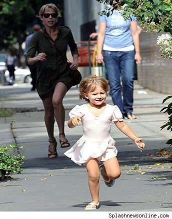  Matilda running away from Michelle:p