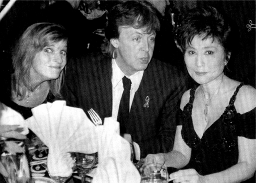  Paul, Linda and Yoko