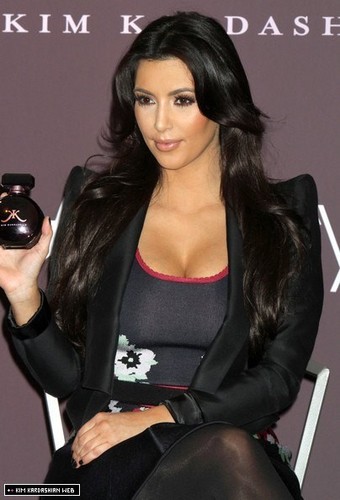  Kim Kardashian Fragrance Launch in Macy's 10/27/10