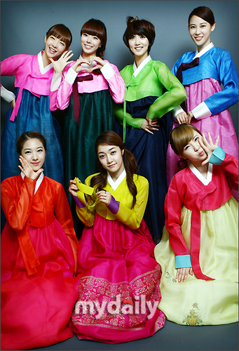  Nine Muses pose for Chuseok