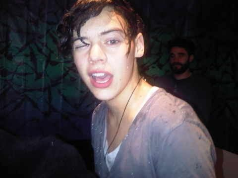  Harry soaking wet rare pic x