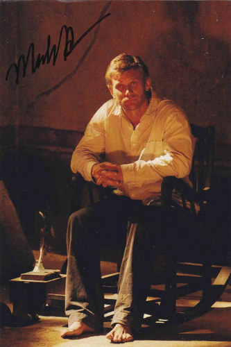  Mark Pellegrino autographs
