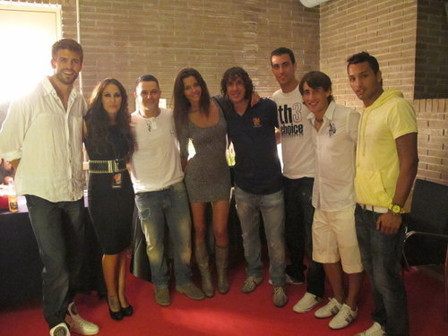  Piqué, Puyol, Bojan Krkic, Sergio Busquets and Malena Costa
