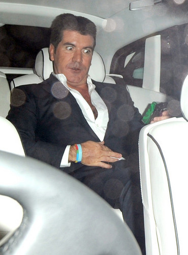  Simon Cowell Leaves the Pride of Britain Awards