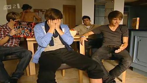  1 Direction Chilling In The House :) x