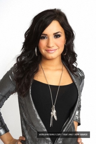  Demi Lovato - D Hallman 2010 for Pop estrela magazine photoshoot