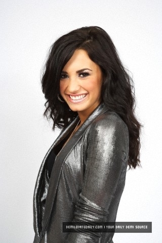  Demi Lovato - D Hallman 2010 for Pop ster magazine photoshoot