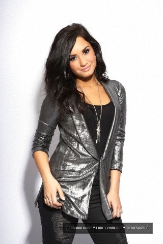  Demi Lovato - D Hallman 2010 for Pop stella, star magazine photoshoot