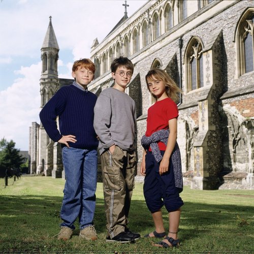 Emma Watson - Photoshoot #001: Harry Potter launching (2000)
