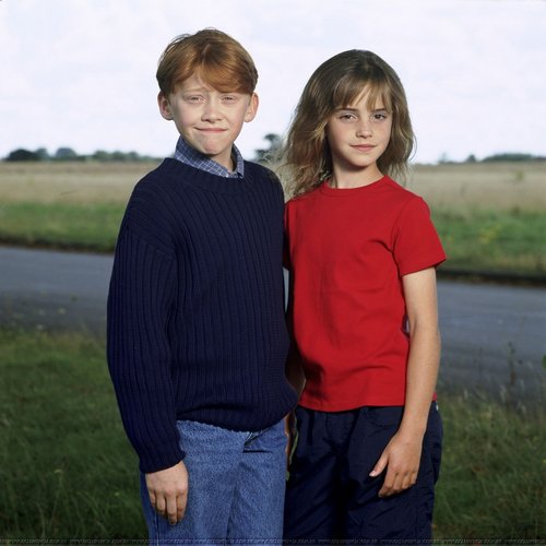 Emma Watson - Photoshoot #001: Harry Potter launching (2000)