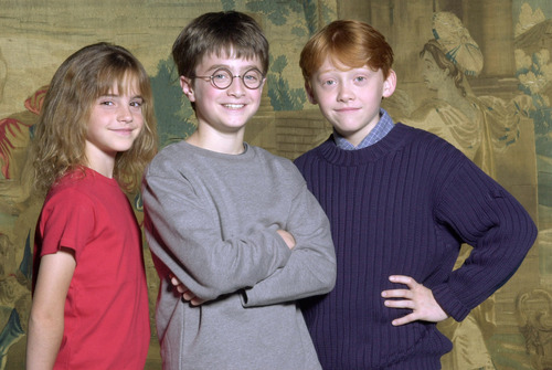  Emma Watson - Photoshoot #001: Harry Potter launching (2000)