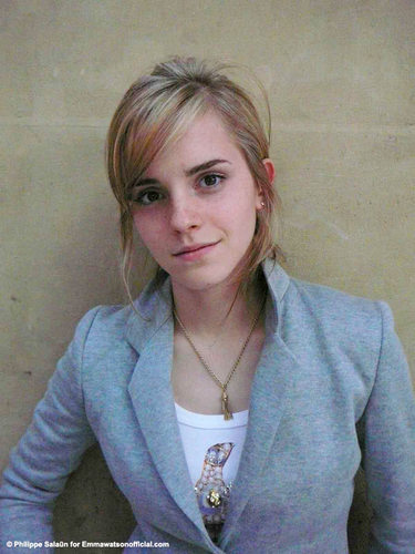  Emma Watson - Photoshoot #038: Philipe Salaün (2007)