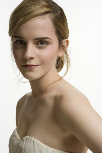  Emma Watson - Photoshoot #039: Empire Awards (2008)