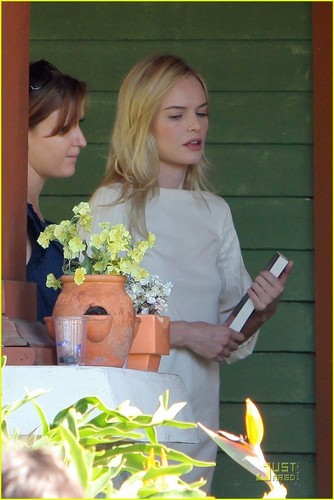  Kate Bosworth: Barefoot for 'BFF & Baby'